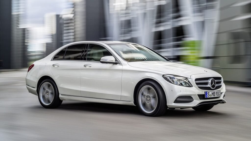 2020 C-Class driving