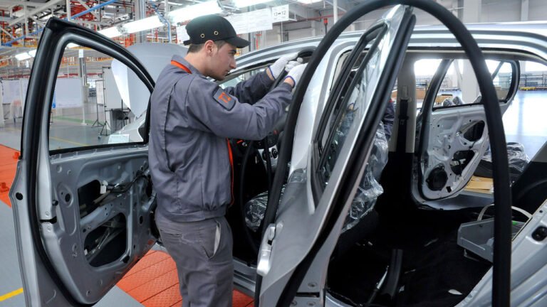 Difference Between Build Quality & Material Quality In The Automotive Industry