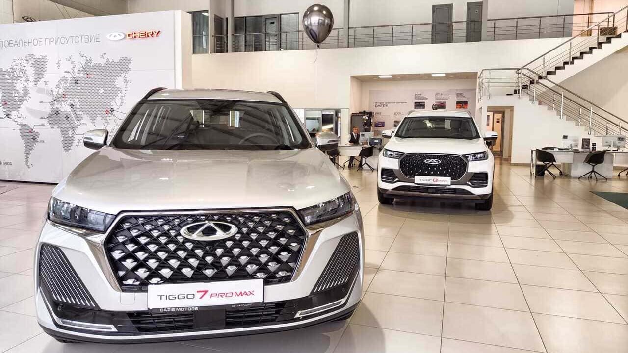 Chinese brand - Chery dealer showroom