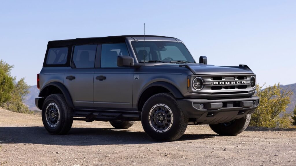 Ford Bronco interior front