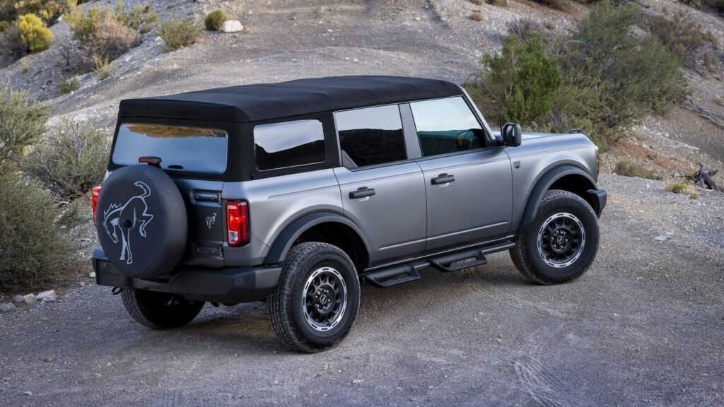 Ford Bronco interior side