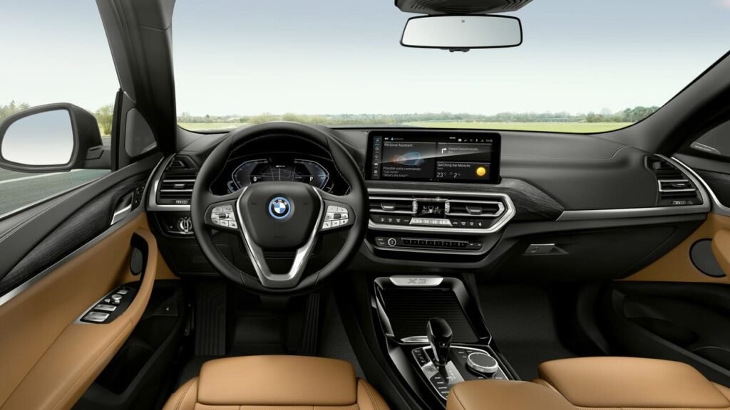 2024 BMW X3 interior