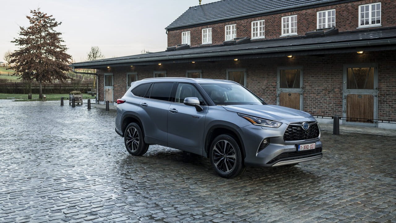 2025 Toyota Highlander Hybrid