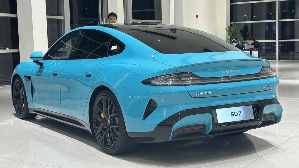 Xiaomi SU7 rear